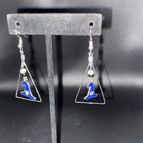 Witches Hat Earrings - Picture 1 of 5